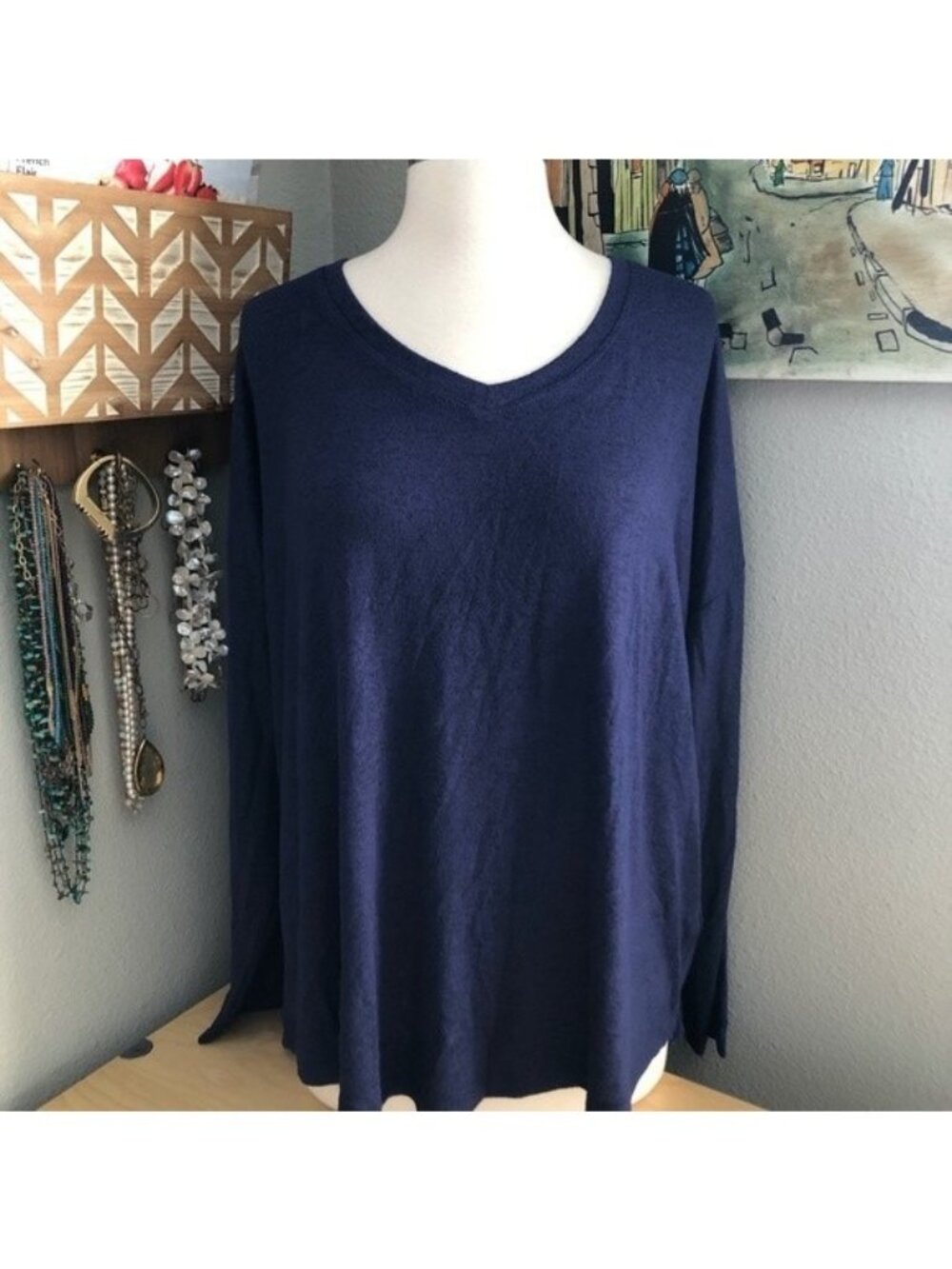 Well Worn Sweater Women's size XL Blue V Neck Lightweight Knit NWT's